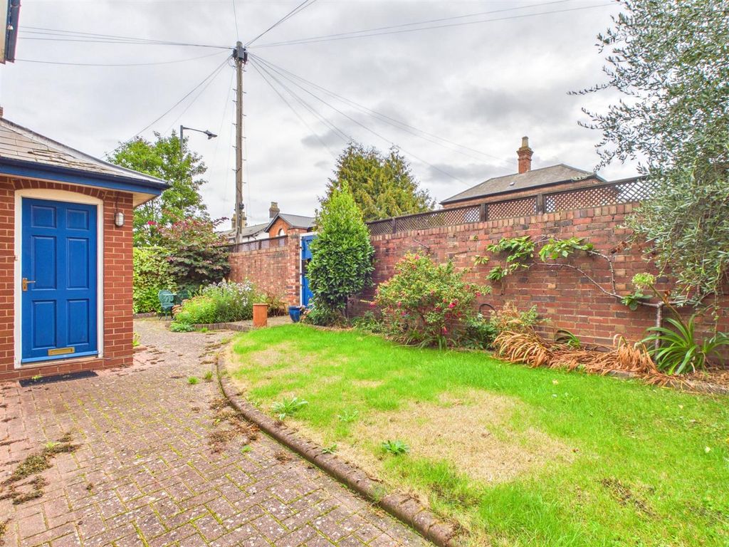Property photo 2 of 21 Gar1.Jpg