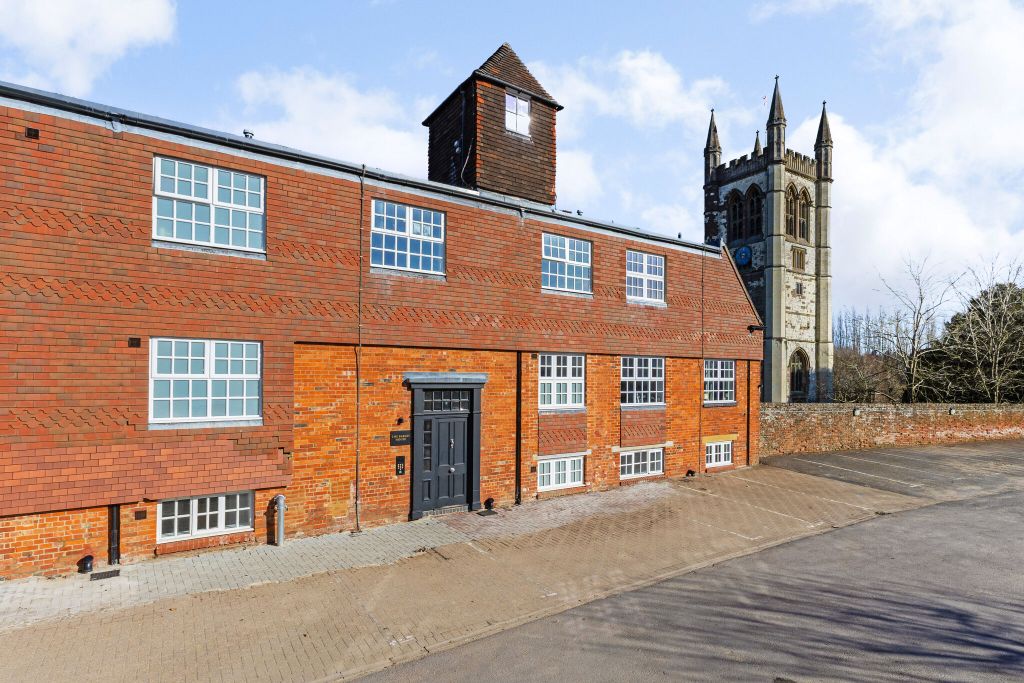 Property photo 2 of 10