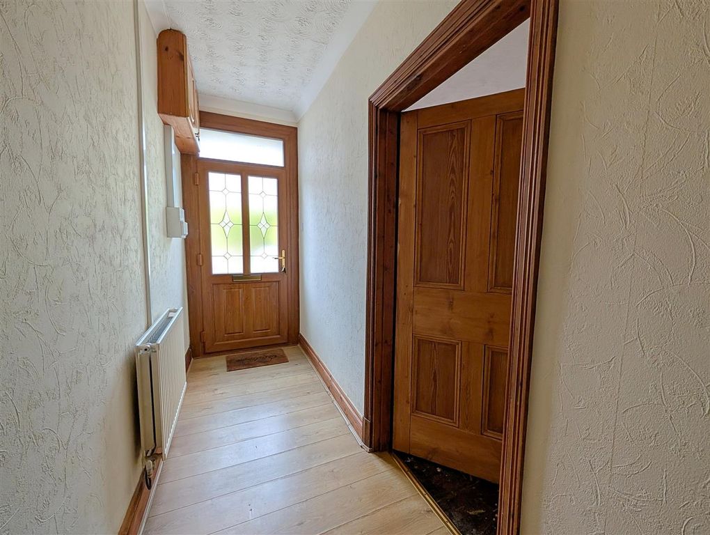 Property photo 3 of 28 1000146158.Jpg