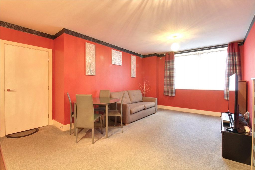 Property photo 2 of 9 Picture No. 04