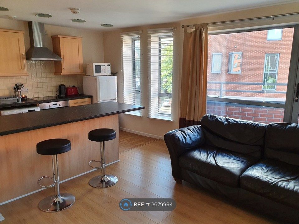 Property photo 2 of 7 Living Room & Kitchen