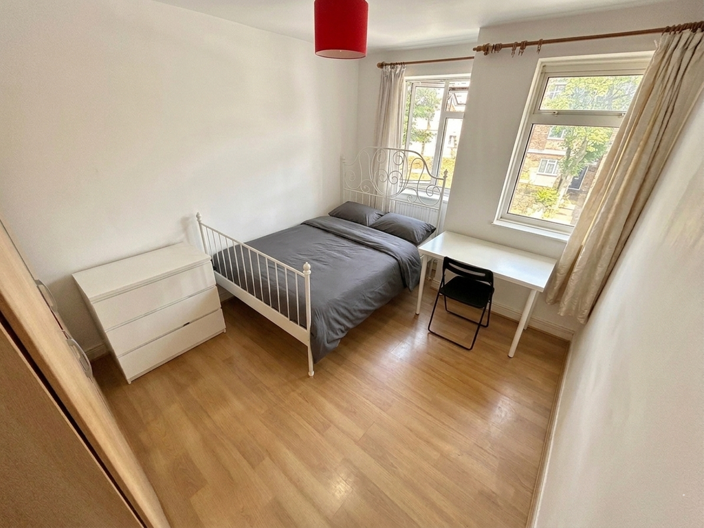 Property photo 1 of 5