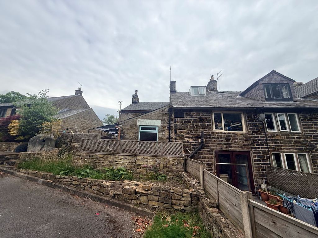 Property photo 2 of 36