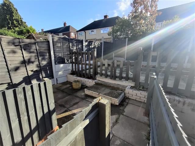 Property photo 3 of 11 Garden