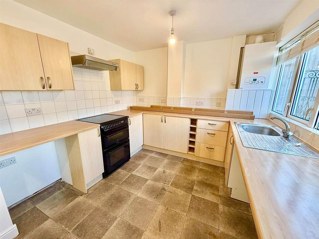 Property photo 2 of 10 Kitchen...Jpg