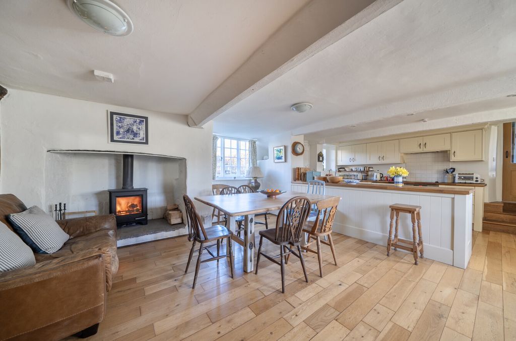 Property photo 2 of 34 1430387-6-69Bb024...