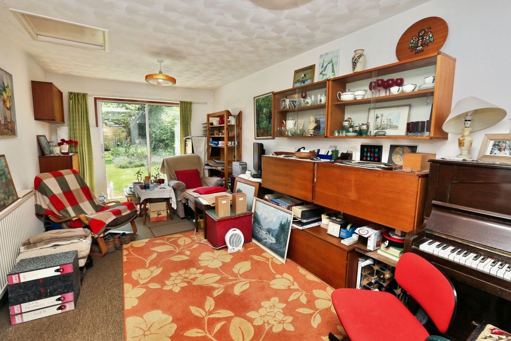 Property photo 3 of 17 Photo
