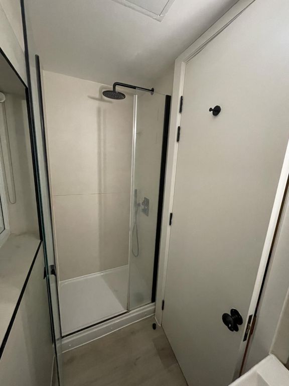 Property photo 3 of 12 Photo 10