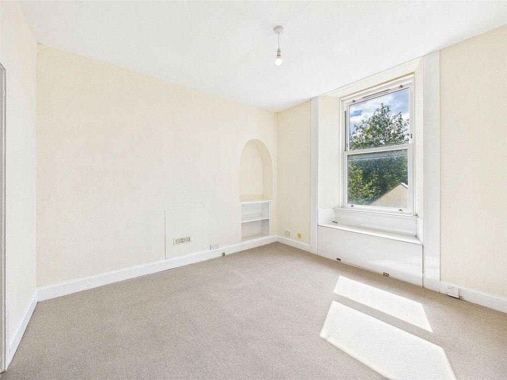 Property photo 2 of 26 Picture No. 07