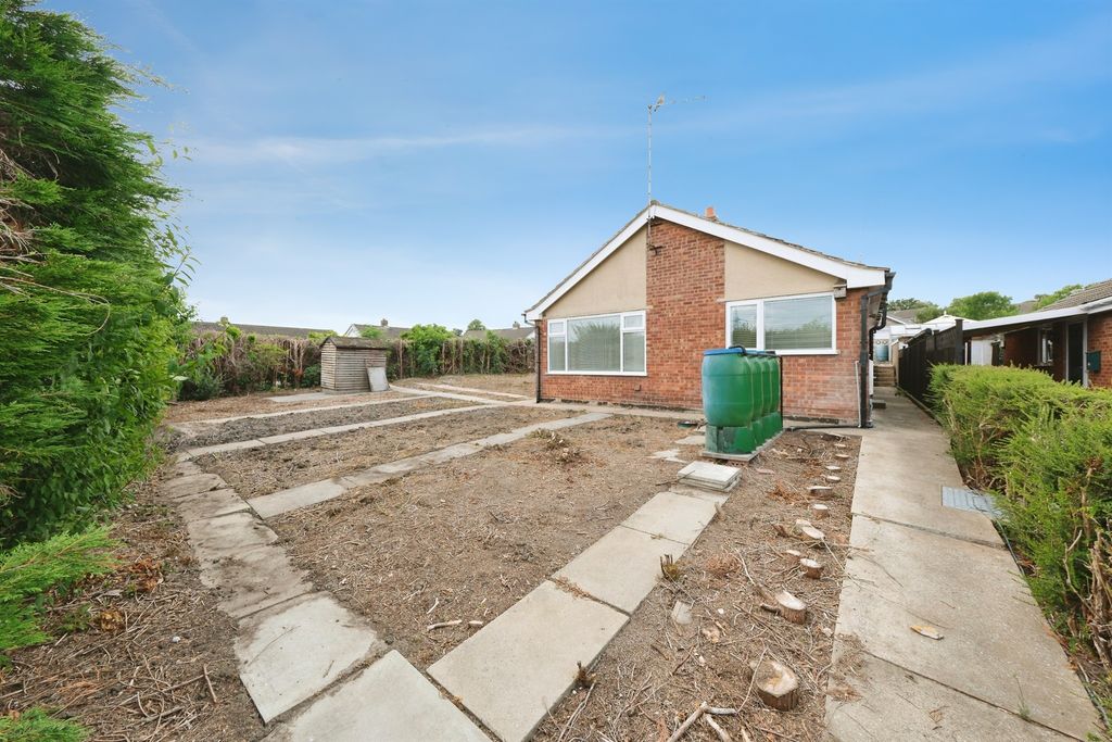 Property photo 3 of 18