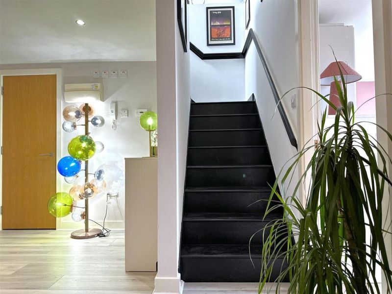 Property photo 3 of 11 Photo 3