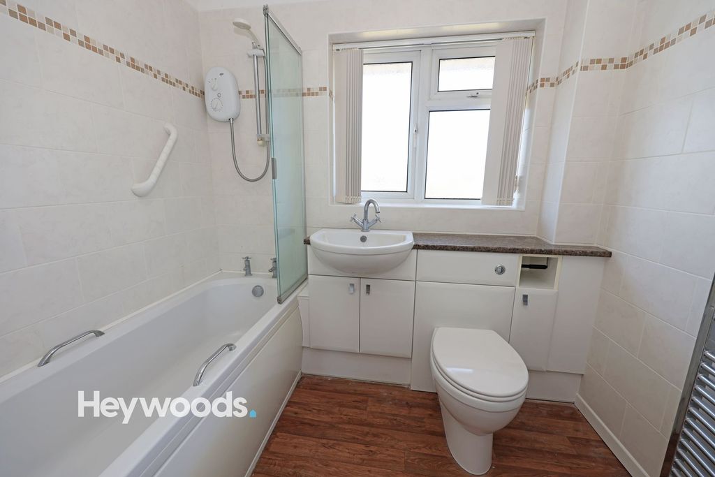 Property photo 3 of 36