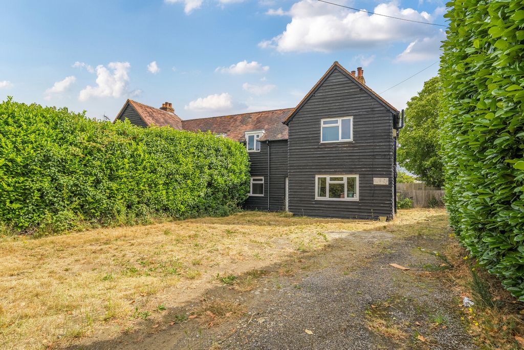 Property photo 1 of 23 1315648-17-685Bc7...