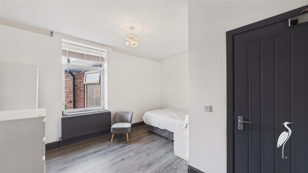 Property photo 2 of 16 Room C