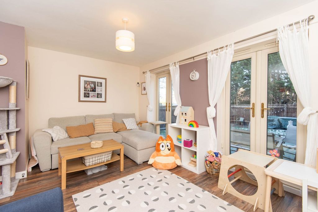 Property photo 3 of 22