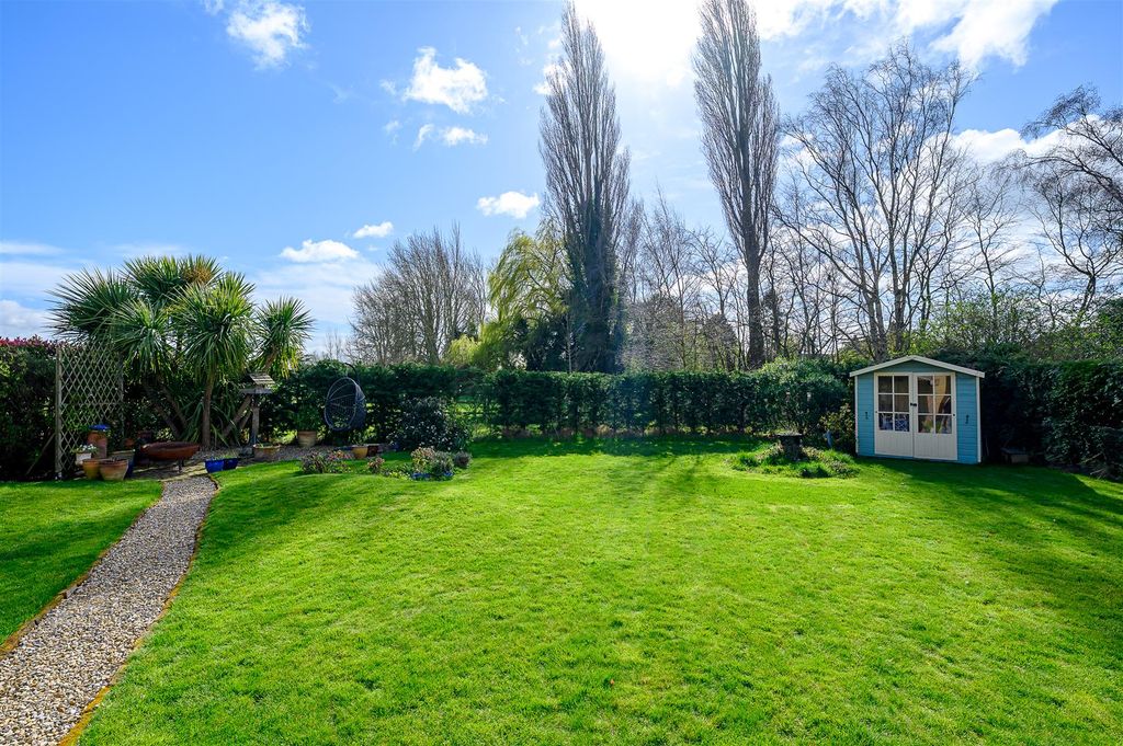 Property photo 3 of 31 Rear