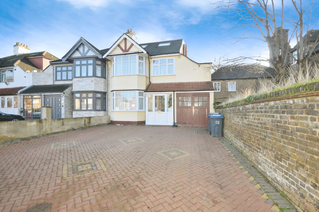 Property photo 2 of 25 Photography