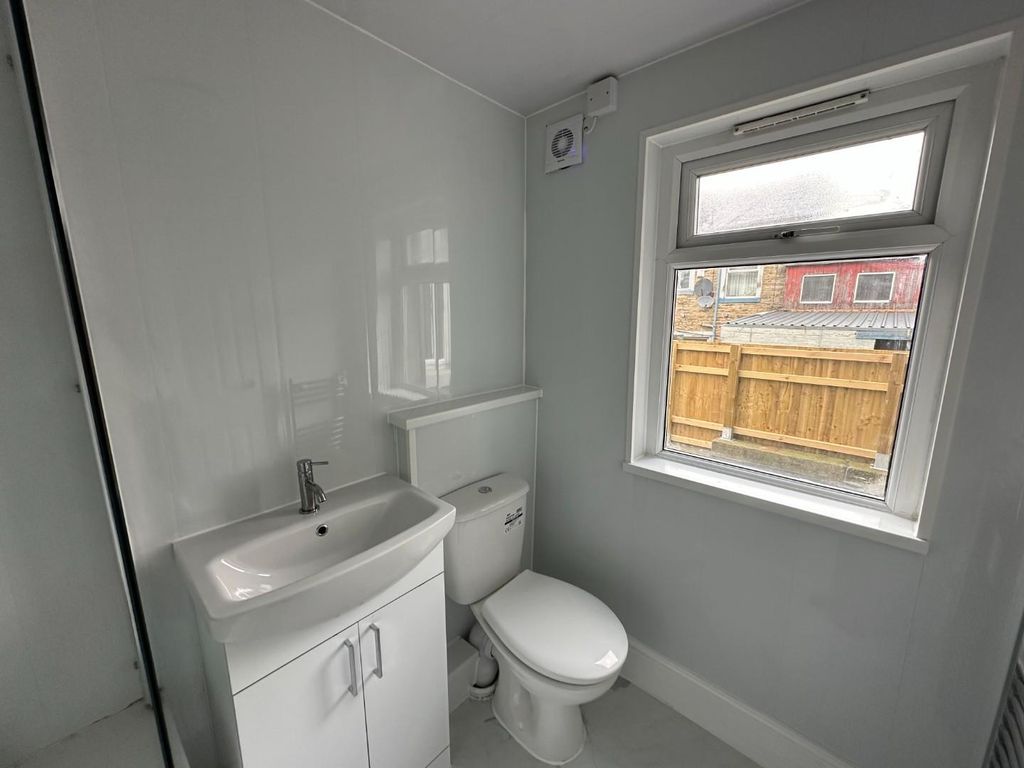 Property photo 2 of 9 Image00005.Jpeg