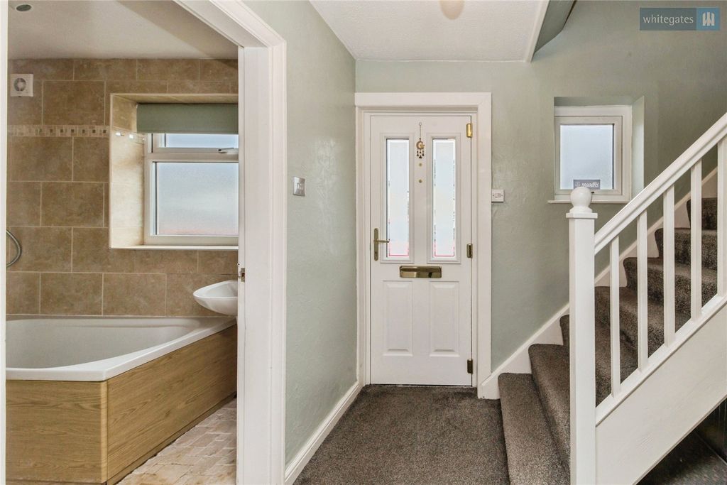 Property photo 3 of 18 Picture No. 03