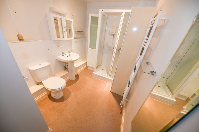 Property photo 3 of 8 Photo 1