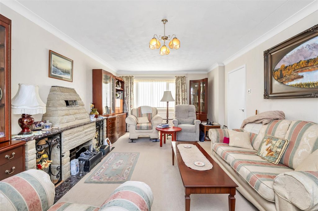 Property photo 2 of 18 Dcp_8217.Jpg