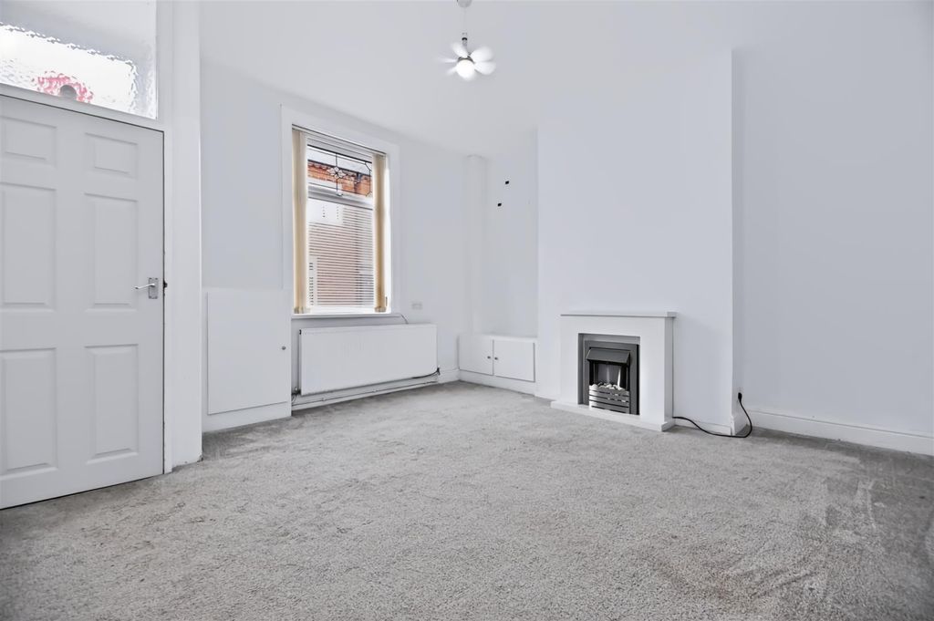 Property photo 2 of 16 36 Rydal Street Lounge (2).Jpg