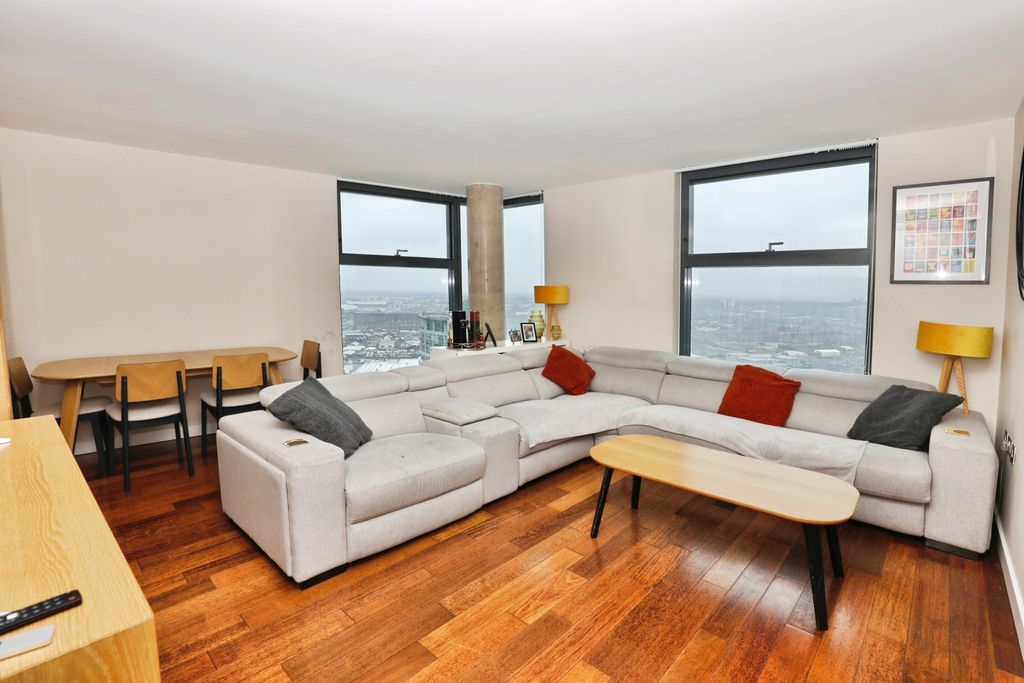 Property photo 1 of 19 Img_3535