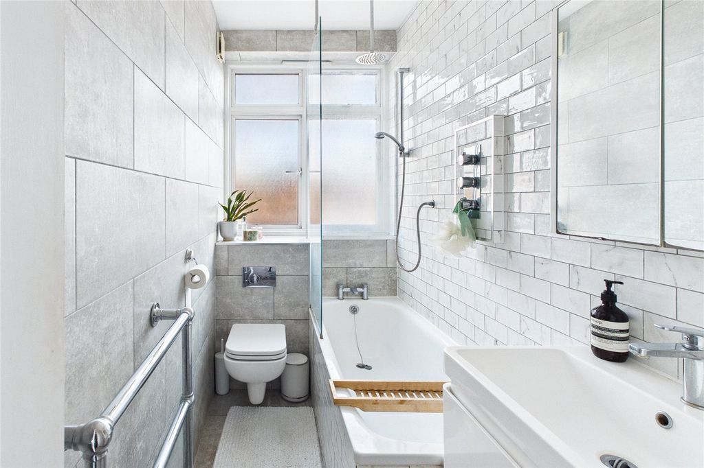 Property photo 3 of 8 Picture No. 03