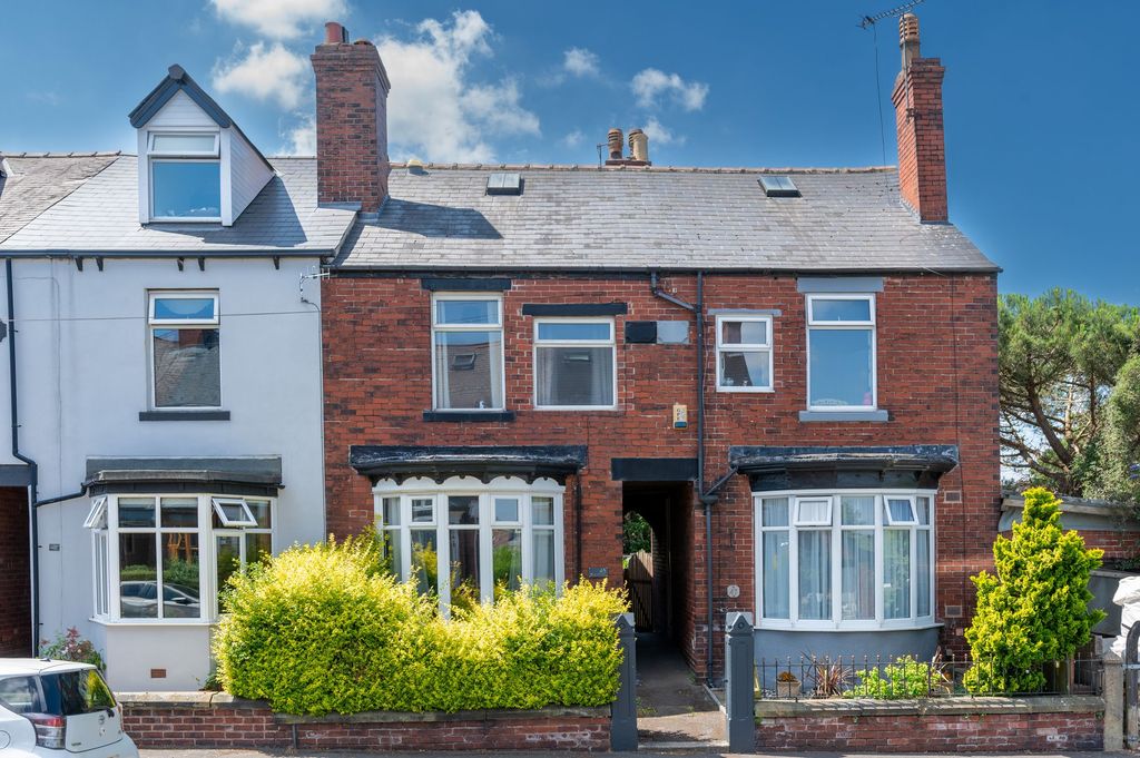 Property photo 1 of 24