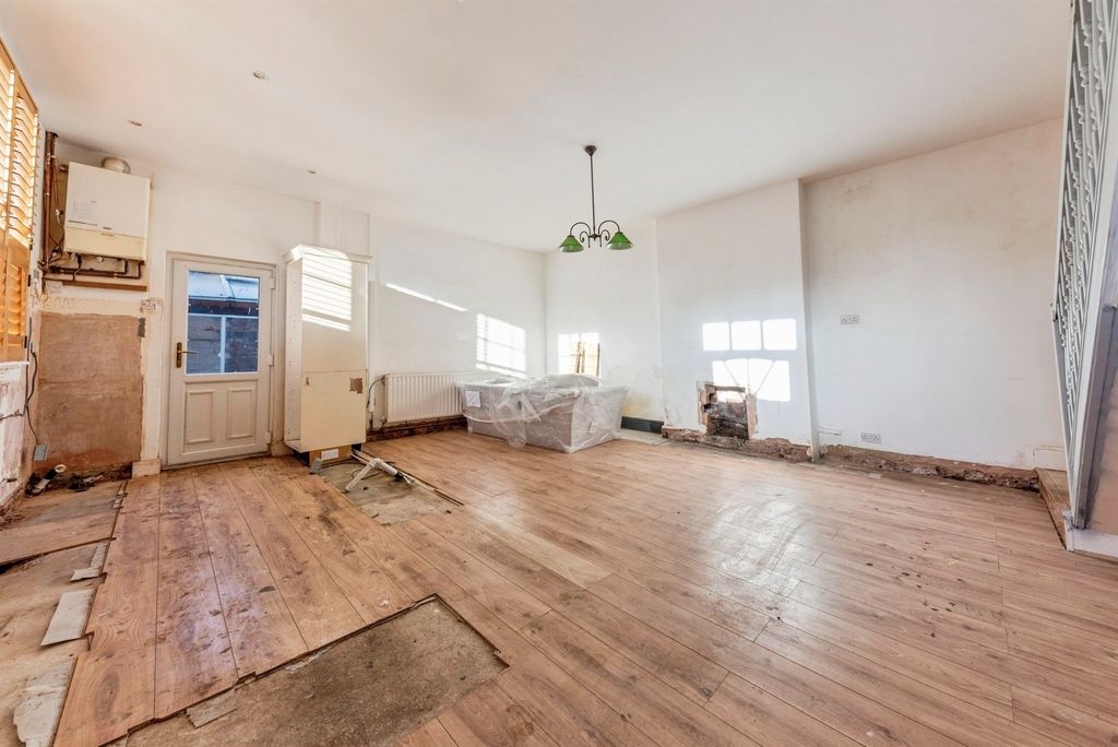 Property photo 2 of 15