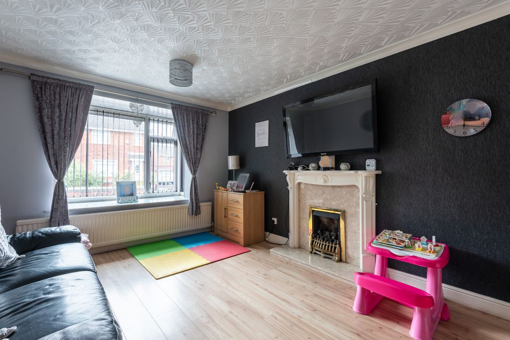 Property photo 2 of 24