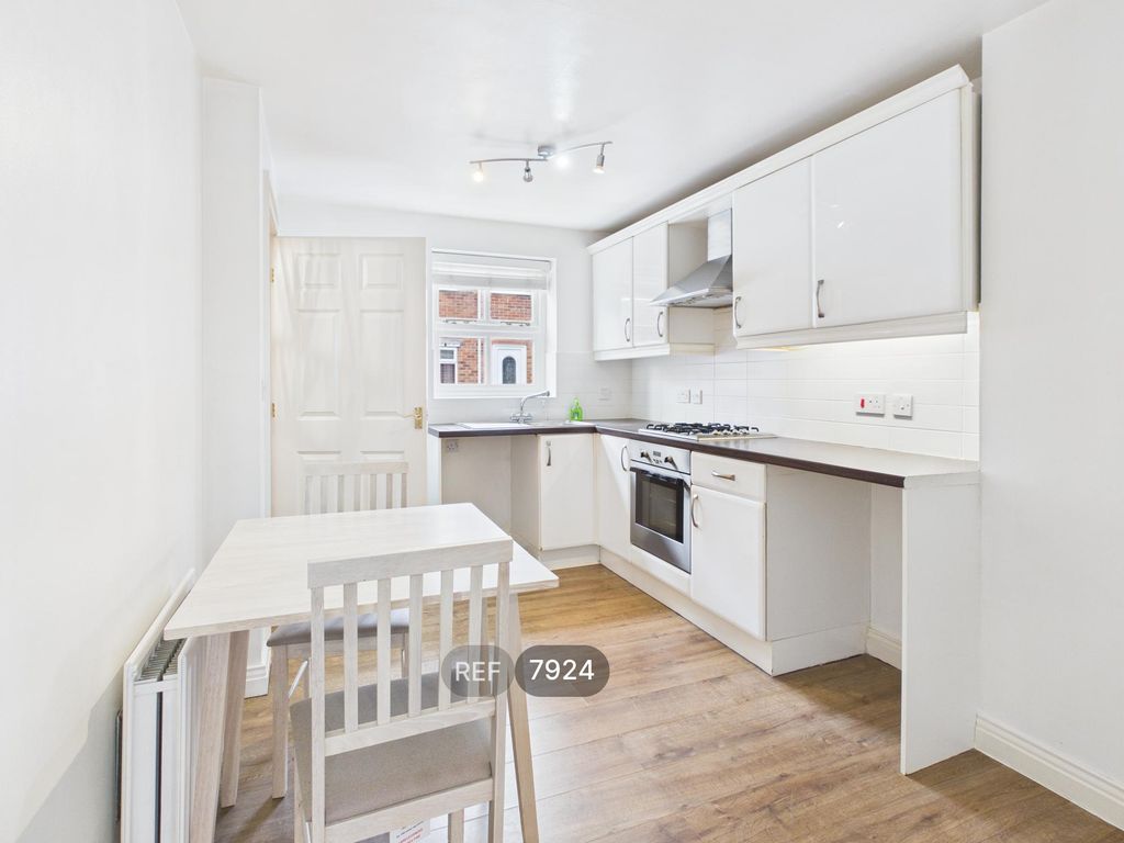 Property photo 1 of 22 Kitchen