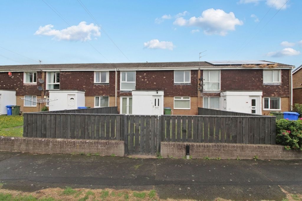 Property photo 1 of 12
