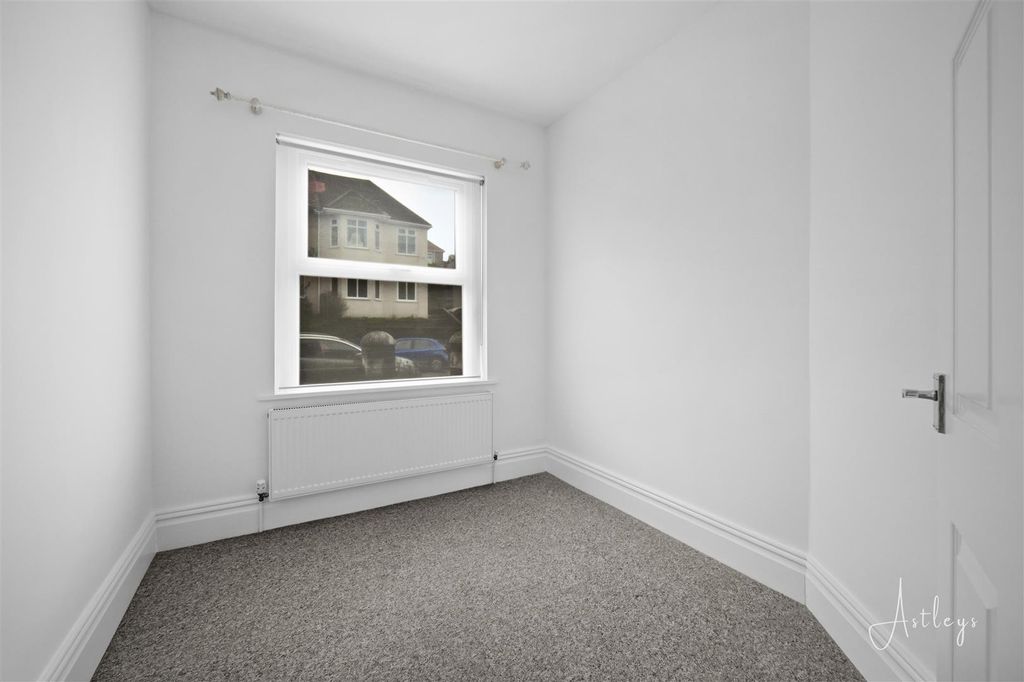 Additional image 11 of 3 bed flat for saleEversley Road, Sketty, Swansea SA2