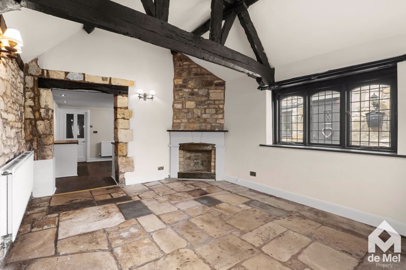 Property photo 3 of 19 Photo 10