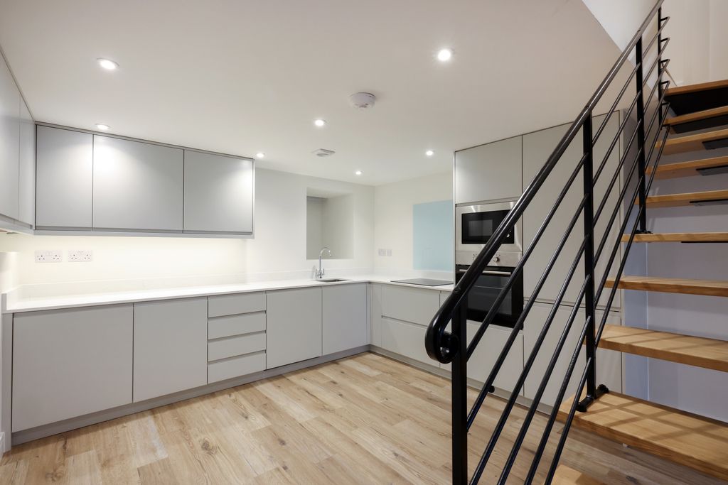 Property photo 2 of 13 Kitchen