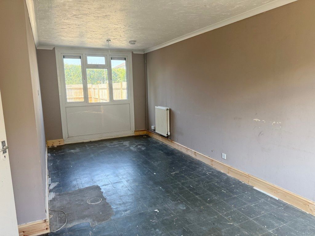 Property photo 3 of 9 Dining Room In House In Need Of Improvement
