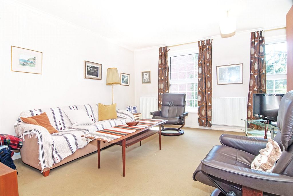 Property photo 3 of 10 Picture No. 05