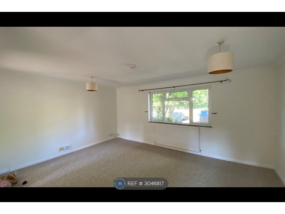Property photo 2 of 15 Lounge Towards Front