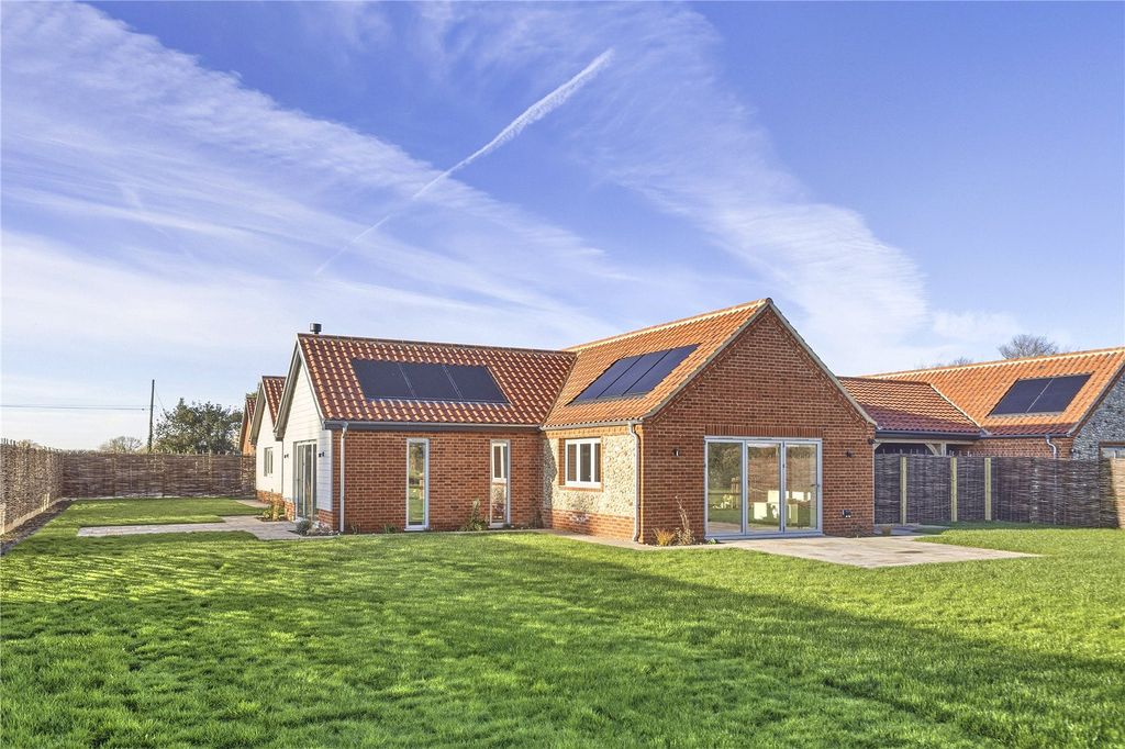 Property photo 3 of 48 Picture No. 17