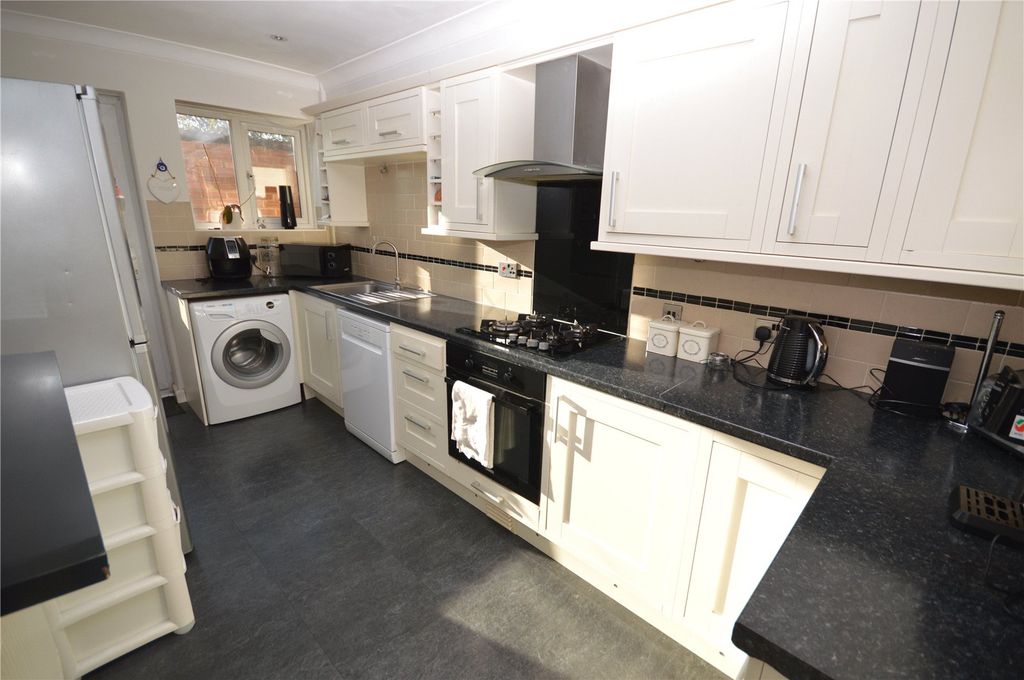 Property photo 3 of 10 Picture No. 02