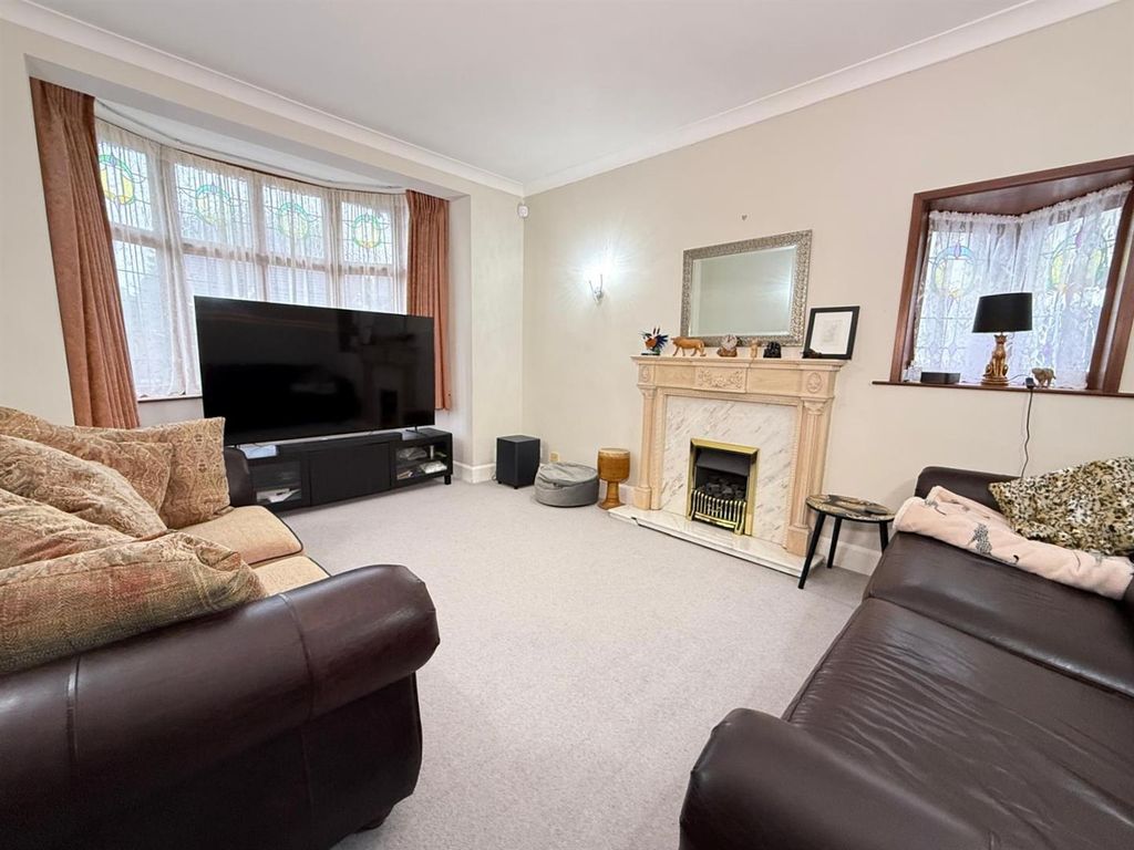 Property photo 3 of 15 03.Jpg