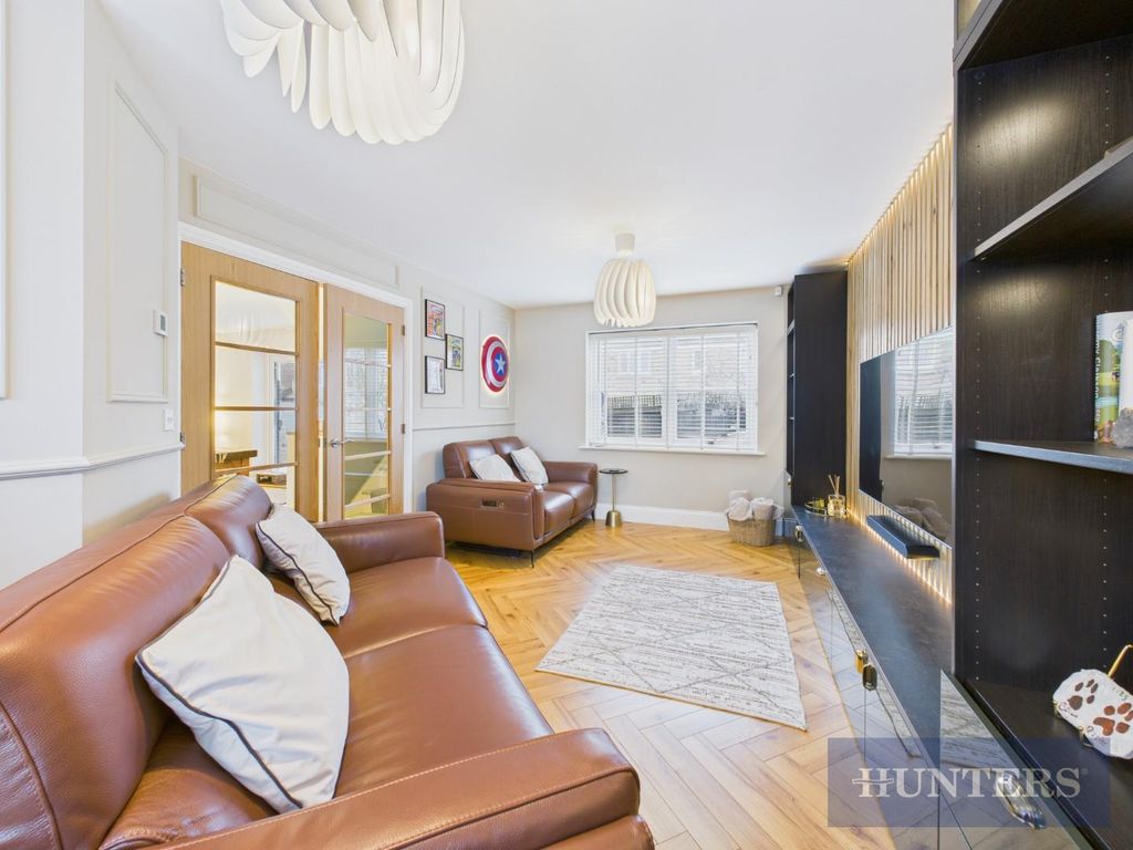 Property photo 2 of 31 Cam05316G0-Pr0297-Still018.Jpg