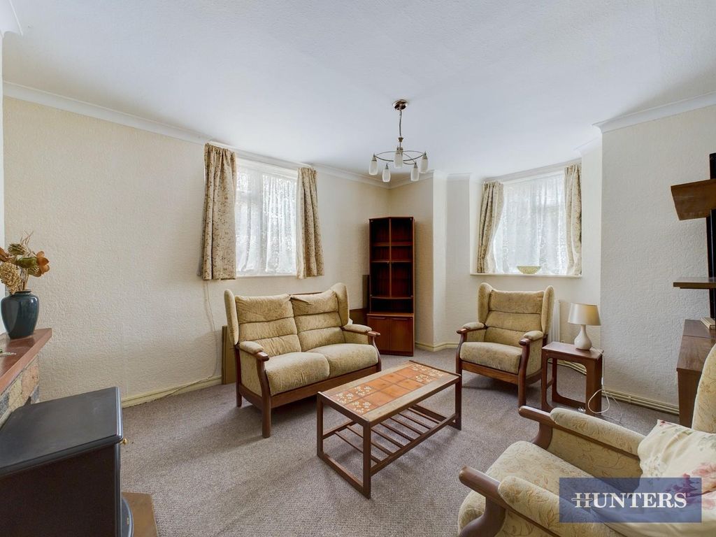 Property photo 2 of 9 Cam01994G0-Pr0028-Still013.Jpg