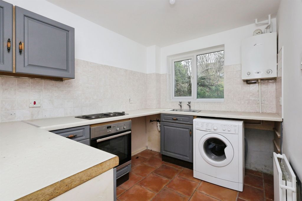 Property photo 3 of 16