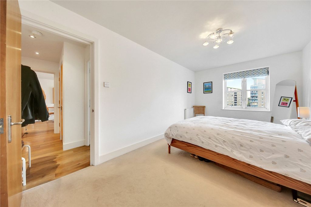 Property photo 2 of 21 Picture No. 33