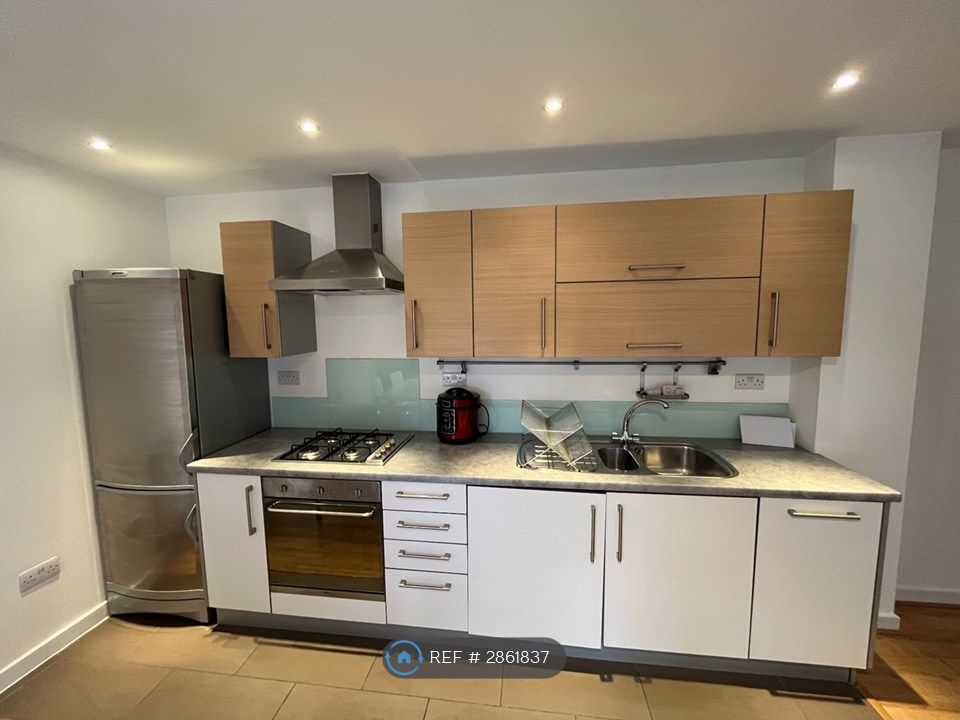 Property photo 2 of 8