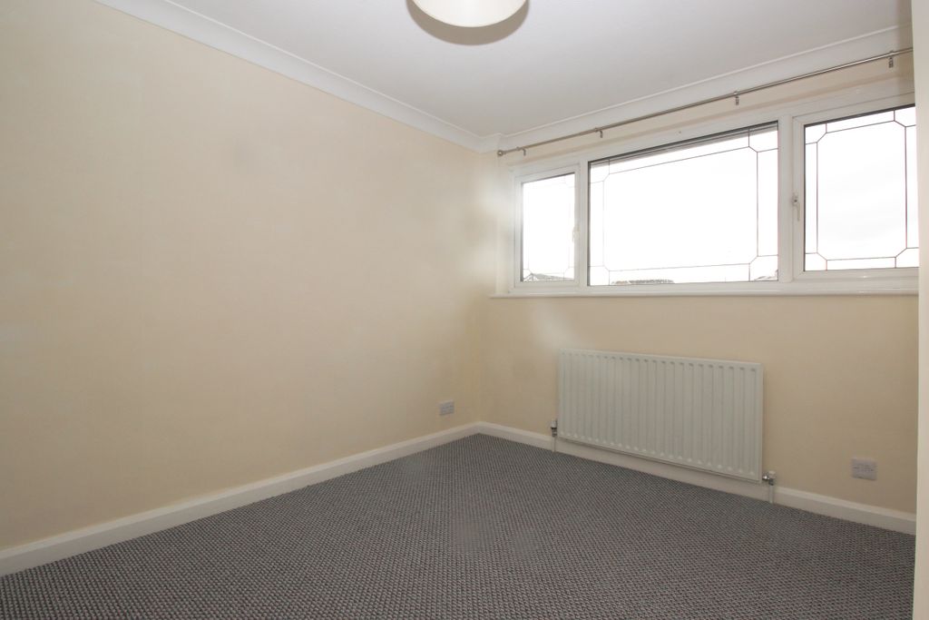 Property photo 3 of 8 Img_15450_5_Original