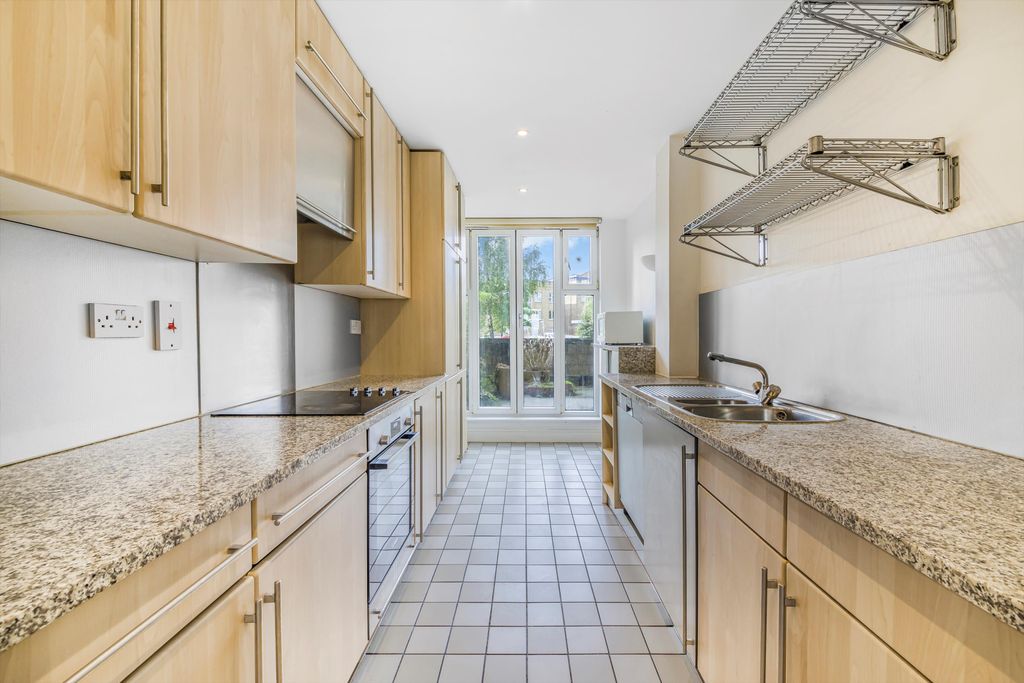 Property photo 3 of 13 Image