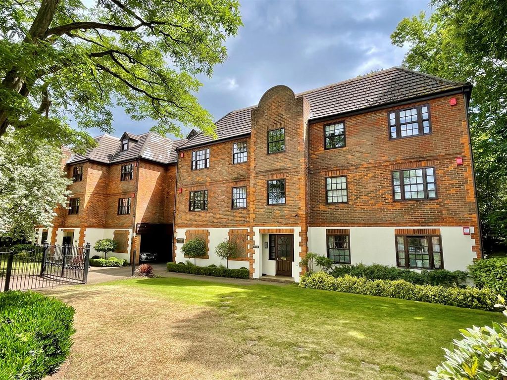 Property photo 1 of 11 St Michaels Court Fr2.Jpg